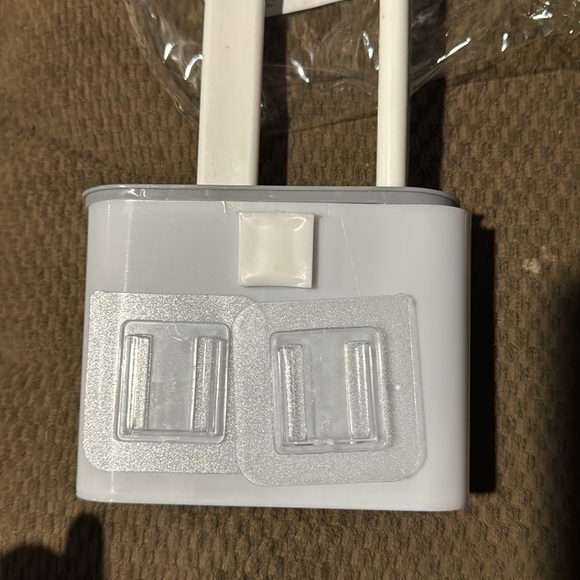 Rubber toilet cleaner and brush - Picture 5 of 6